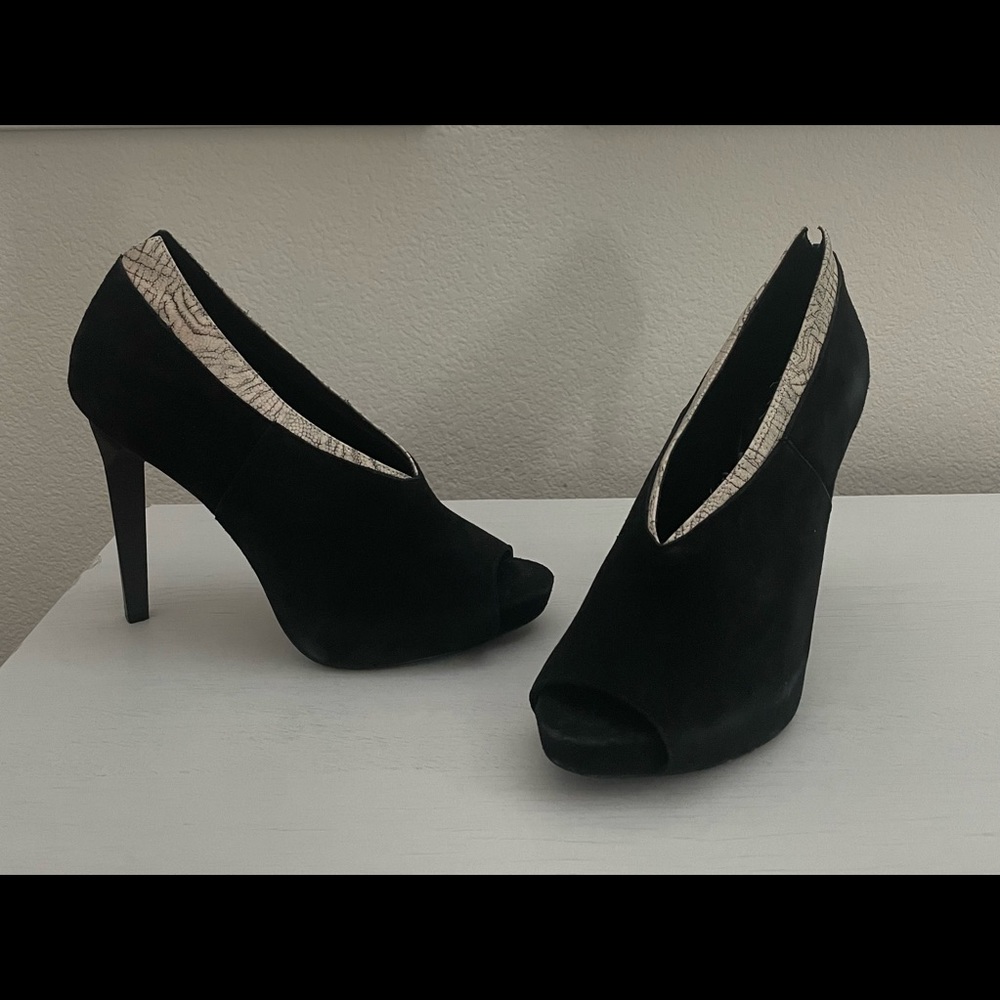 Rebecca Minkoff Black Suede Animal Print Pumps